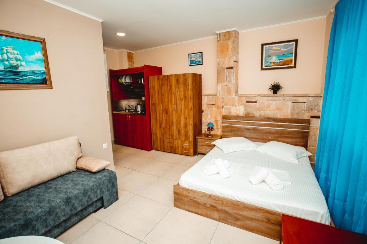 Golden Residence Family Resort Pefkochori Eksteriør billede