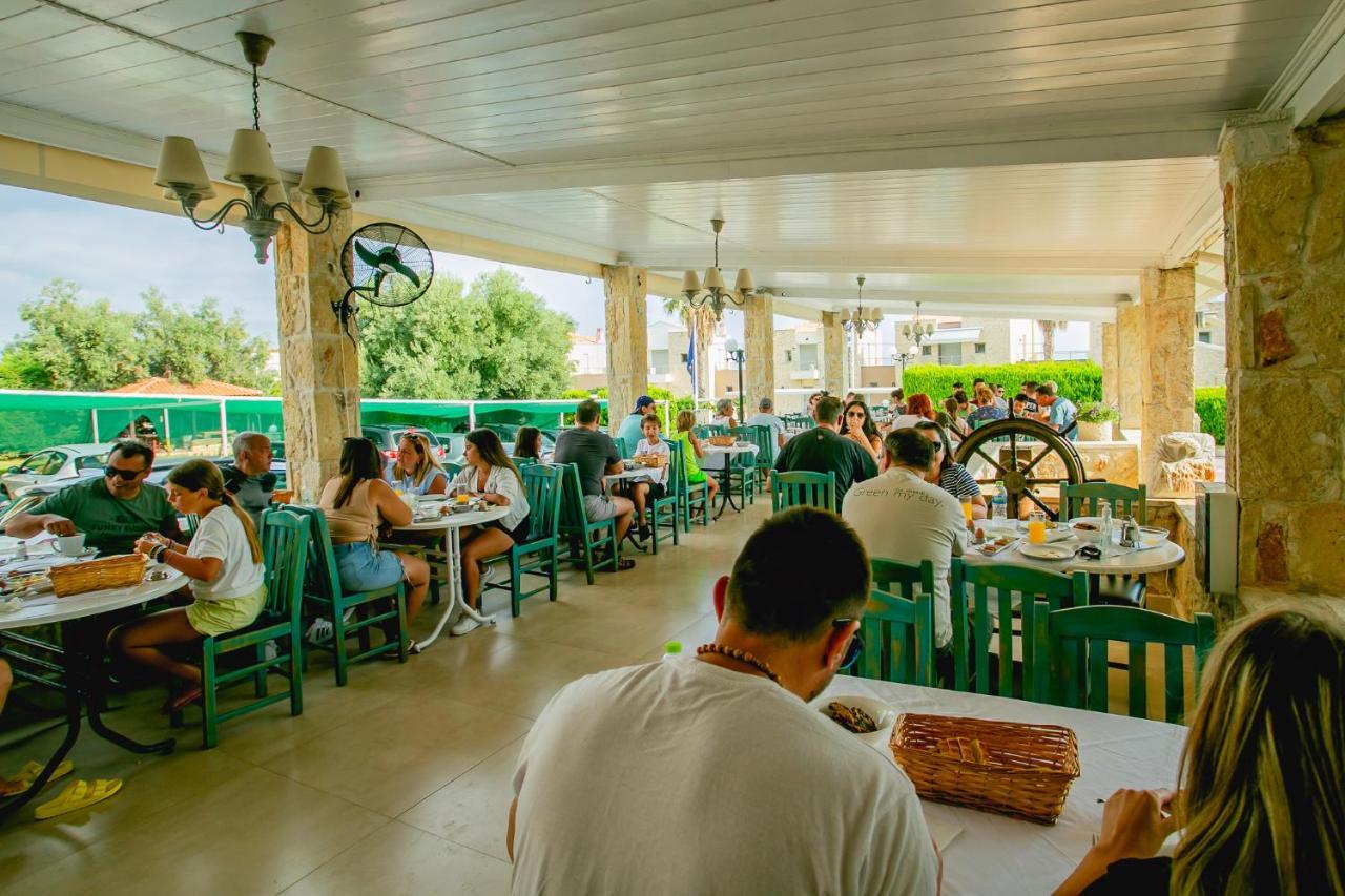 Golden Residence Family Resort Pefkochori Eksteriør billede