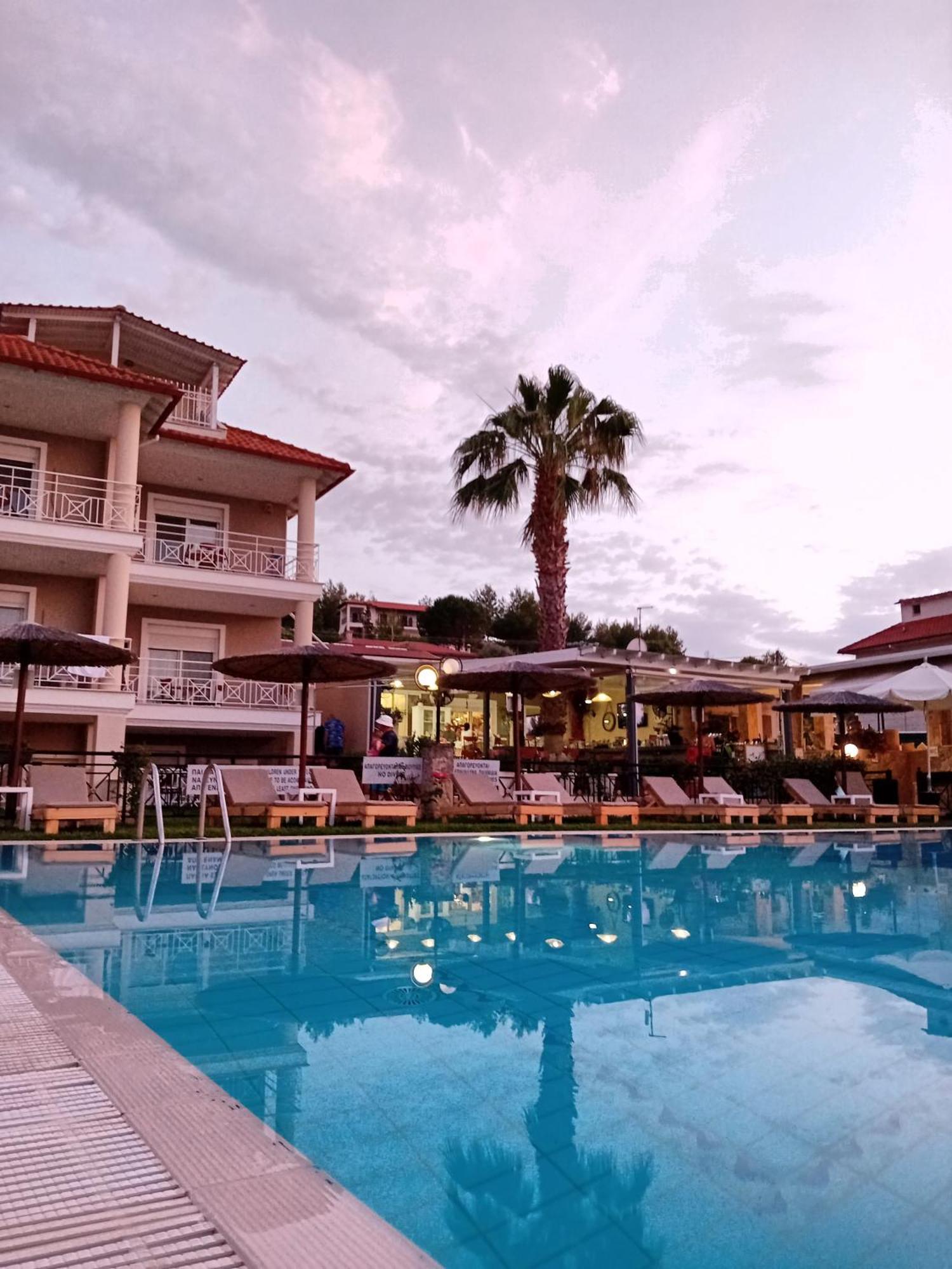 Golden Residence Family Resort Pefkochori Eksteriør billede
