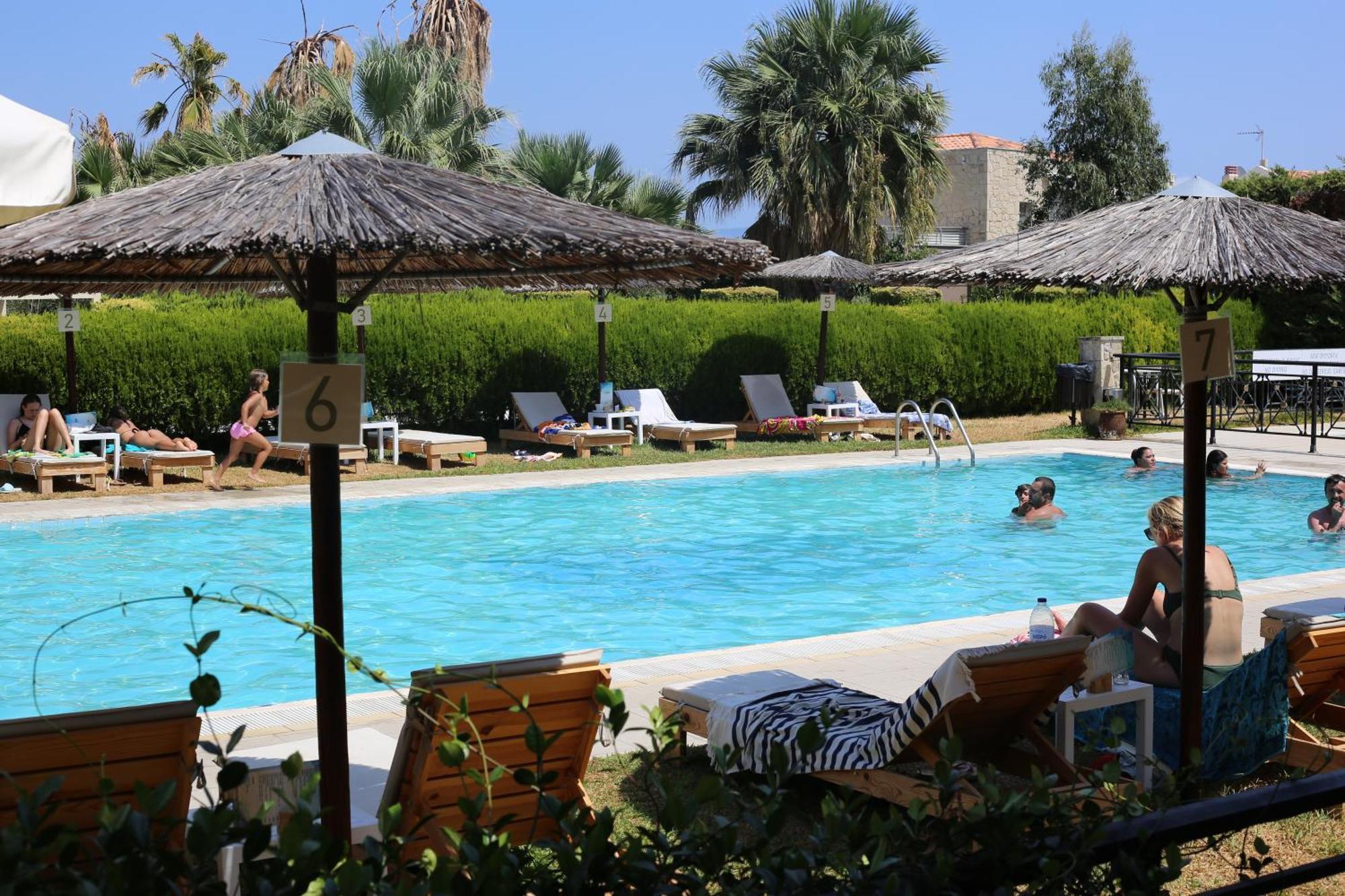 Golden Residence Family Resort Pefkochori Eksteriør billede