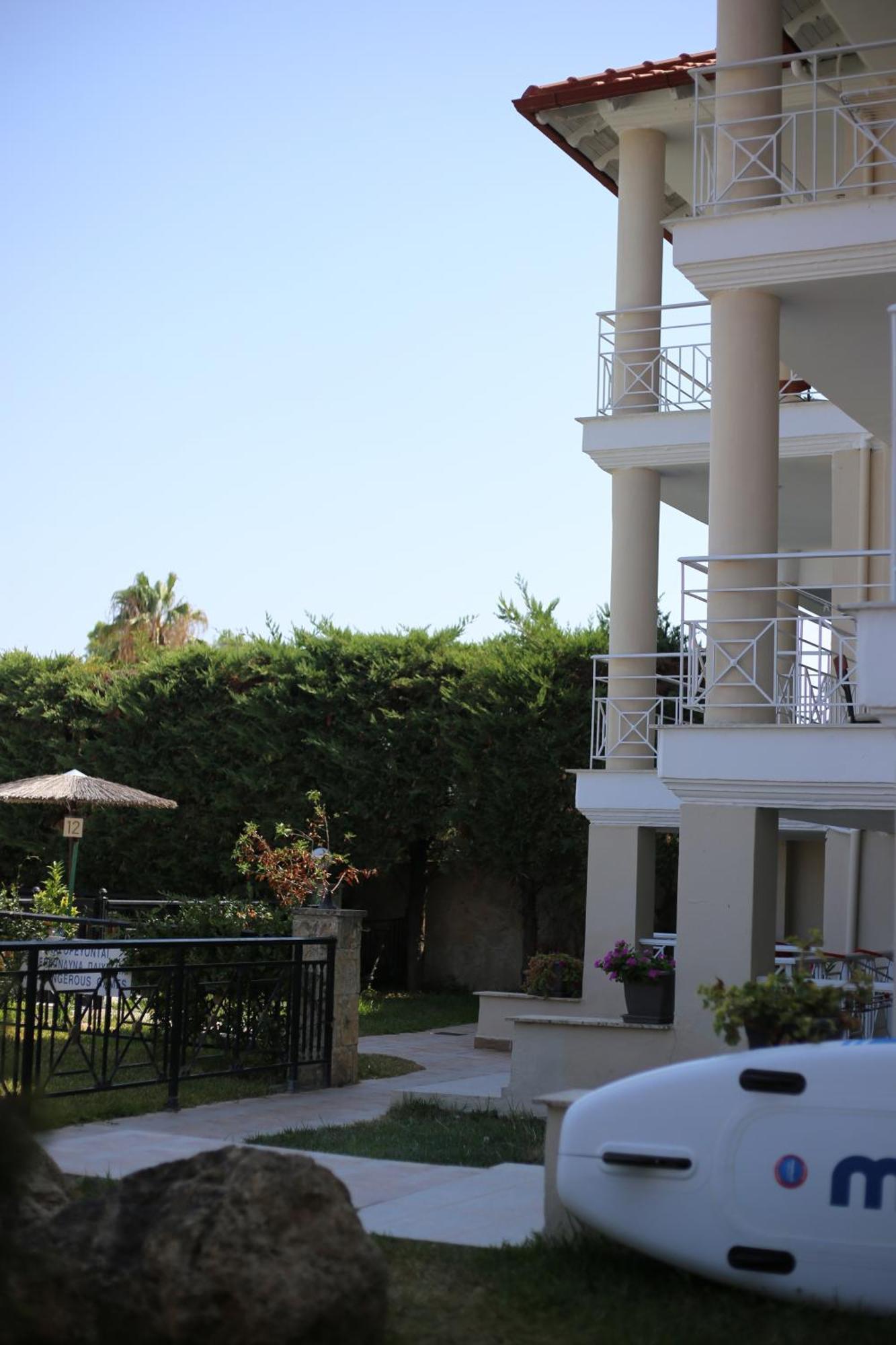 Golden Residence Family Resort Pefkochori Eksteriør billede